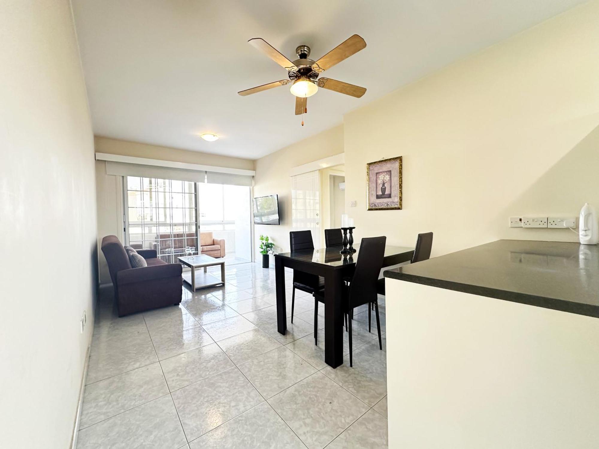 Serenity Sunrise Holiday Apt - Larnaca Exterior photo