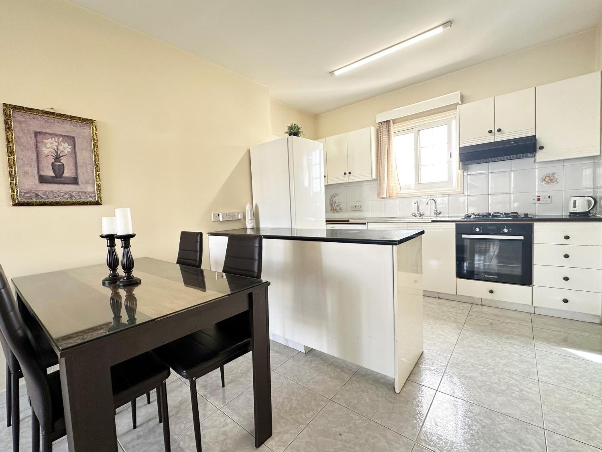 Serenity Sunrise Holiday Apt - Larnaca Exterior photo